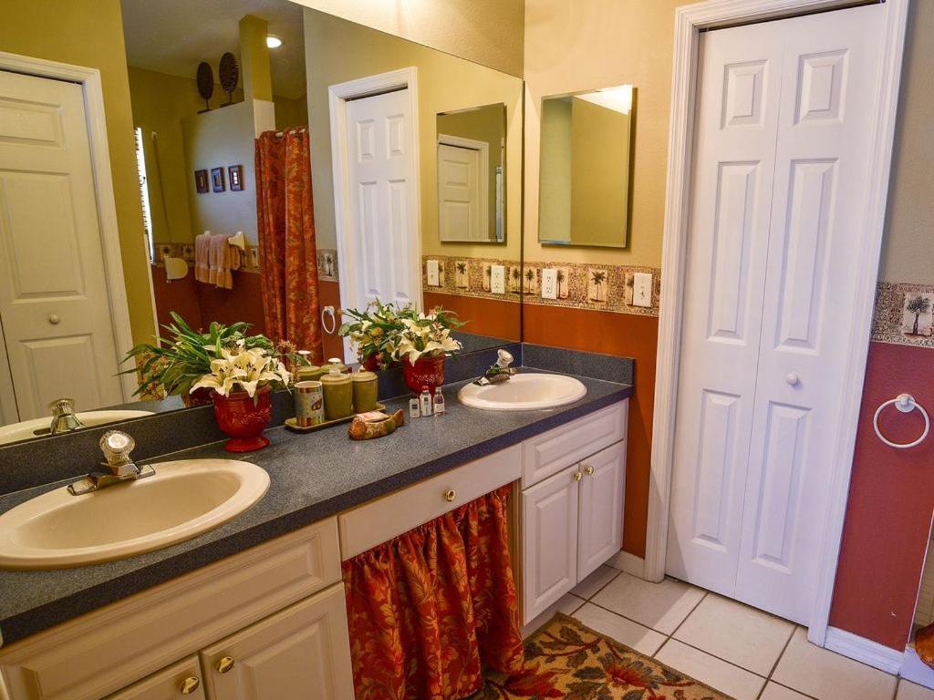 Gulf Retreat 2: Magnificent Water Views, Steps To Beach, None Cleaner, None Nicer! Clearwater Beach Kültér fotó