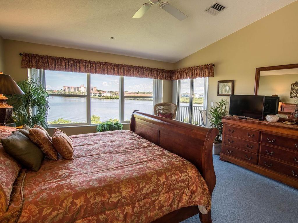 Gulf Retreat 2: Magnificent Water Views, Steps To Beach, None Cleaner, None Nicer! Clearwater Beach Kültér fotó