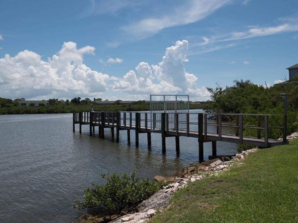 Gulf Retreat 2: Magnificent Water Views, Steps To Beach, None Cleaner, None Nicer! Clearwater Beach Kültér fotó